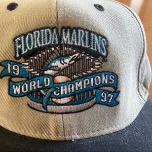 RARE VINTAGE FLORIDA MARLINS 1997 WORLD SERIES CHAMPIONSHIP HAT